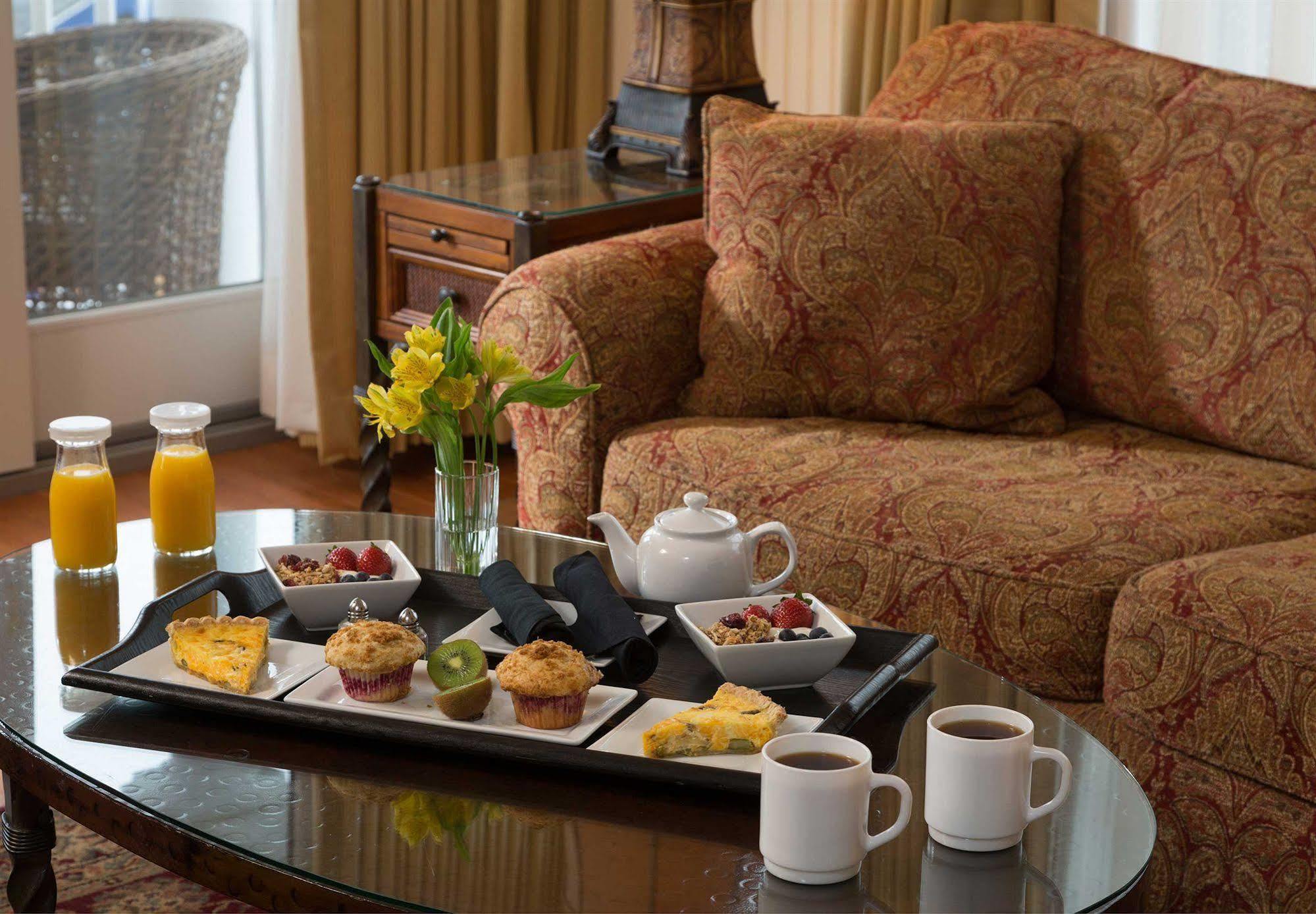 Grand Harbor Inn Камдън Екстериор снимка